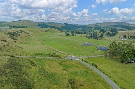 Photo of property in 23 Tuscany Way, Fitzherbert, 4410