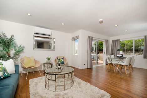 Photo of property in 47 South Kensington Way, Henderson, Auckland, 0612