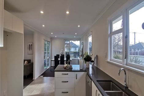 Photo of property in 9 Mappleton Avenue, Burnside, Christchurch, 8053