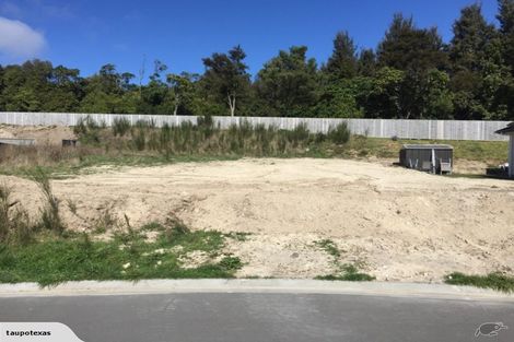 Photo of property in 1 Azalea Lane, Waipahihi, Taupo, 3330