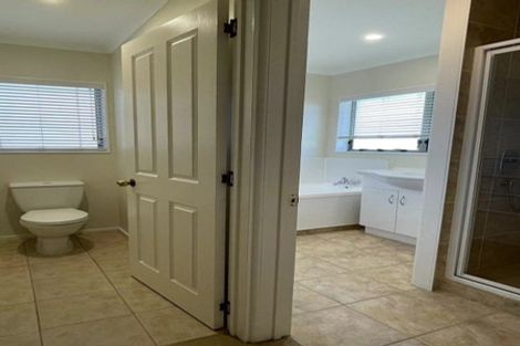 Photo of property in 3 Princeton Parade, Albany, Auckland, 0632