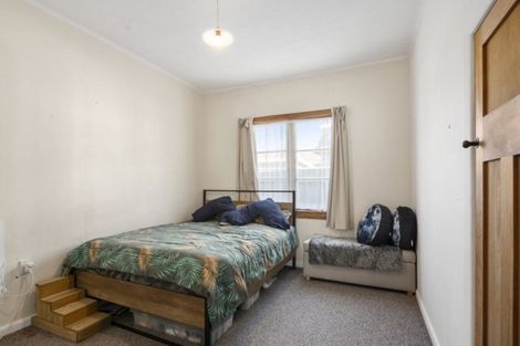 Photo of property in 117 Tipahi Street, Nelson South, Nelson, 7010