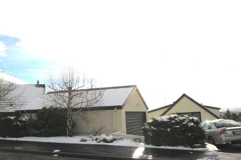 Photo of property in 30 Kamaka Crescent, Bridge Hill, Alexandra, 9320