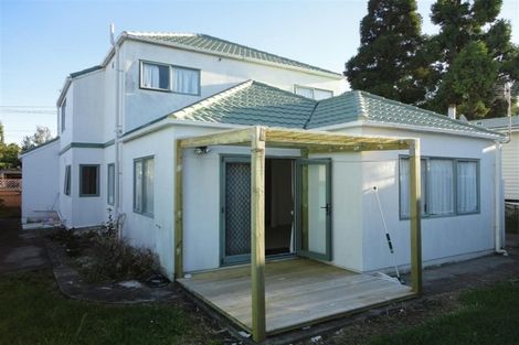Photo of property in 37a Miro Street, New Lynn, Auckland, 0600