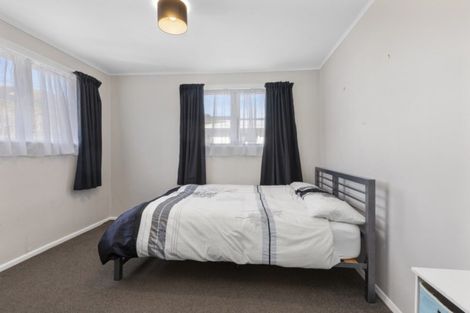 Photo of property in 4 Mayo Grove, Naenae, Lower Hutt, 5011