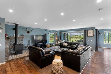 Photo of property in 1378 Poyntzs Road, West Eyreton, Rangiora, 7475