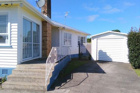 Photo of property in 7 Margaret Place, Merrilands, New Plymouth, 4312
