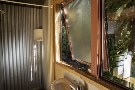 Photo of property in 75b Manawaora Road, Russell, 0272