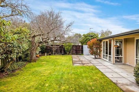 Photo of property in 2 Pulford Place, Ilam, Christchurch, 8041