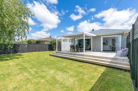 Photo of property in 15 Sandwich Road, St Andrews, Hamilton, 3200