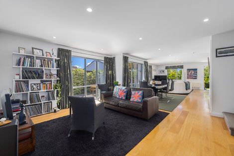 Photo of property in 51a Main Road, Redcliffs, Christchurch, 8081