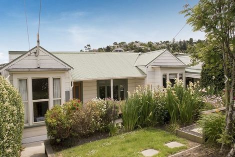 Photo of property in 37 Walter Street, The Glen, Dunedin, 9011