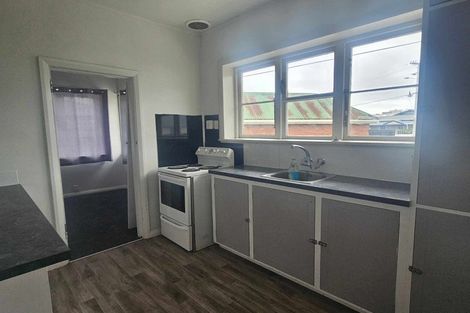 Photo of property in 31 Elizabeth Street, Moera, Lower Hutt, 5010