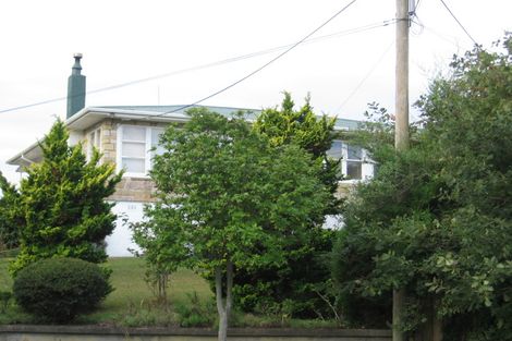 Photo of property in 13 Sheehan Road, Te Atatu South, Auckland, 0610
