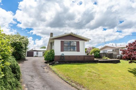 Photo of property in 39 Cowley Drive, Temple View, Hamilton, 3218