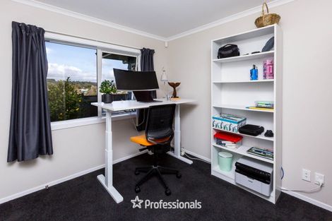 Photo of property in 88 Sunstone Crescent, Timberlea, Upper Hutt, 5018