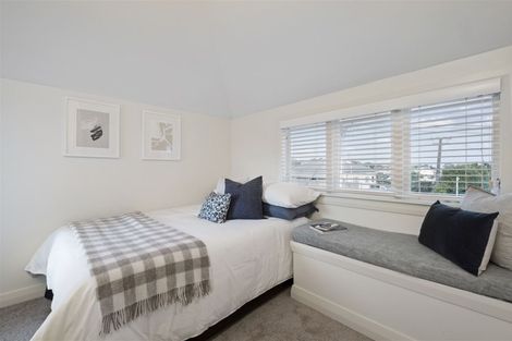 Photo of property in 1/49 Rawene Road, Birkenhead, Auckland, 0626