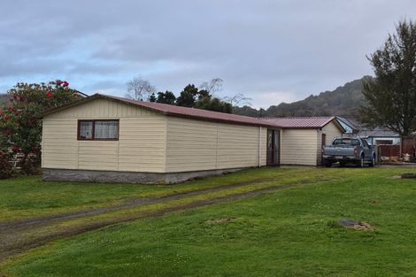 Photo of property in 33 Main Street, Reefton, 7830
