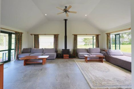 Photo of property in 91 Trig Road, Whitford, Howick, 2571