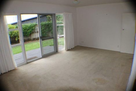 Photo of property in 1/133 Shakespeare Road, Milford, Auckland, 0620