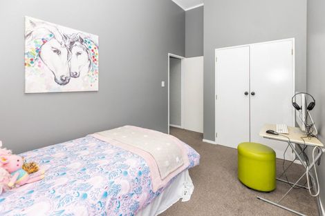 Photo of property in 11 Stirling Place, Dinsdale, Hamilton, 3204