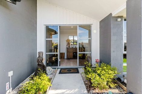 Photo of property in 5 Syrah Grove, Te Kauwhata, 3710