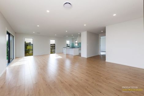 Photo of property in 2 Pommes Way, Silverdale, 0932