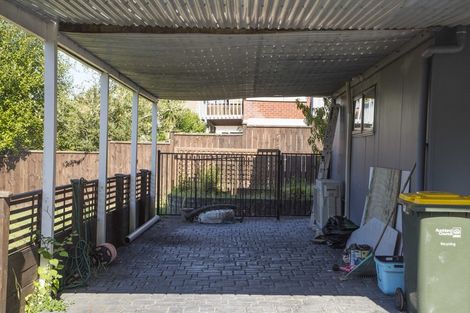 Photo of property in 2/23 Quebec Road, Milford, Auckland, 0620