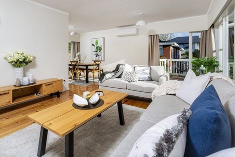 Photo of property in 1/8 Kaipatiki Road, Glenfield, Auckland, 0629