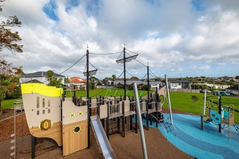 Photo of property in 21e Montgomery Avenue, Belmont, Auckland, 0622