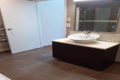 Photo of property in 87 Tawa Road, Kumeu, 0891