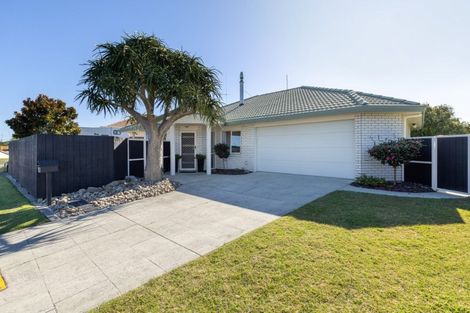 Photo of property in 9 Calypso Drive, Papamoa Beach, Papamoa, 3118