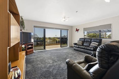 Photo of property in 45d Paynters Avenue, Strandon, New Plymouth, 4312