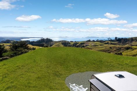 Photo of property in 69 Seaview Heights, Whangateau, 0985