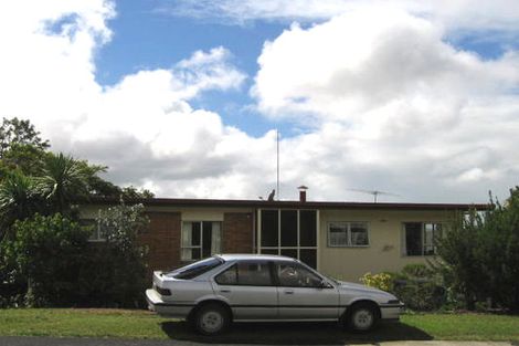 Photo of property in 43 Spence Road, Henderson, Auckland, 0612