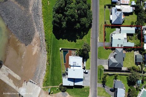 Photo of property in 8 Seaview Avenue, Te Puru, Thames, 3575