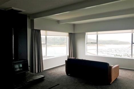 Photo of property in 58 Kiriwai Road, Paremata, Porirua, 5024