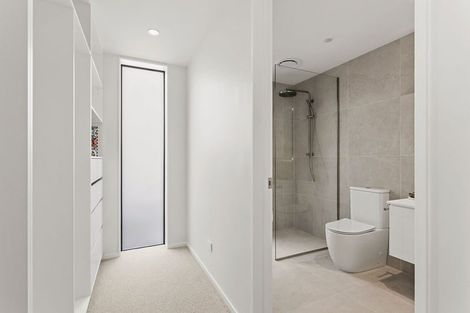 Photo of property in 38 Straven Road, Riccarton, Christchurch, 8011