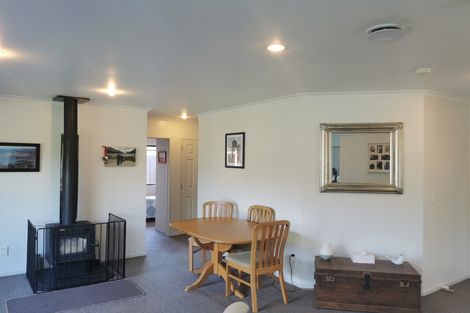 Photo of property in 33 Saint James Drive, Huntington, Hamilton, 3210