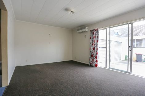 Photo of property in 4/93a Middlepark Road, Sockburn, Christchurch, 8042