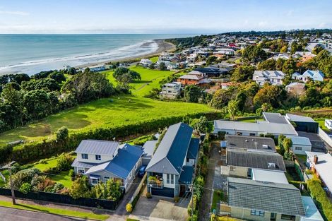 Photo of property in 3 Baring Terrace, Strandon, New Plymouth, 4312