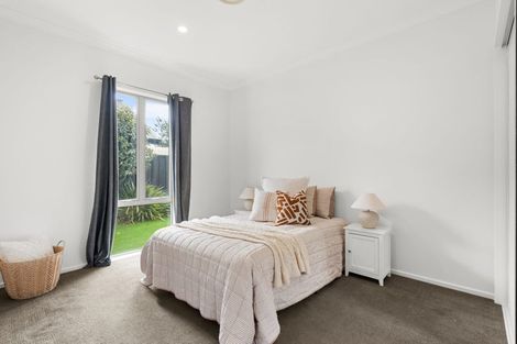 Photo of property in 14 Rockport Place, Parklands, Christchurch, 8083