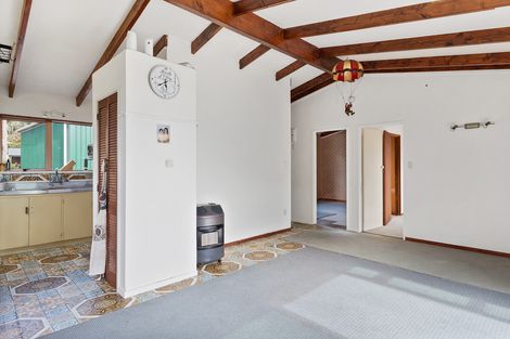 Photo of property in 33 Tombleson Road, Lake Rotoma, Rotorua, 3074