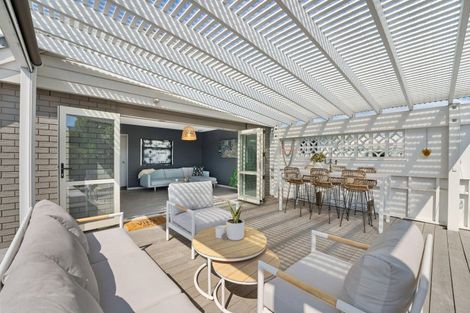 Photo of property in 10 Lee Street, Mount Maunganui, 3116