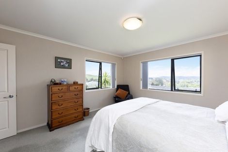 Photo of property in 15 Gavinike Place, Waimauku, 0812