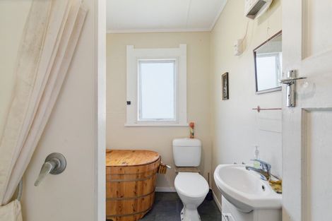 Photo of property in 12 Whitaker Street, Te Aroha, 3320