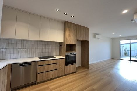 Photo of property in 22 Puihi Crescent, Massey, Auckland, 0614