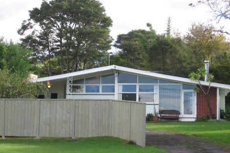 Photo of property in 246 Glengarry Road, Glen Eden, Auckland, 0602