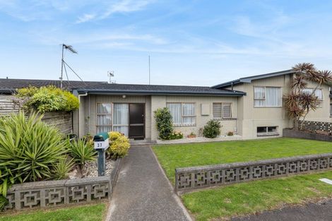 Photo of property in 37 Birdwood Avenue, Moturoa, New Plymouth, 4310
