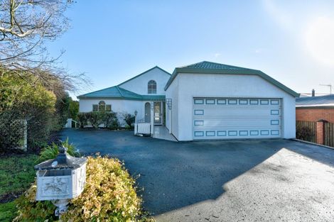Photo of property in 43 Aotea Crescent, Gore, 9710